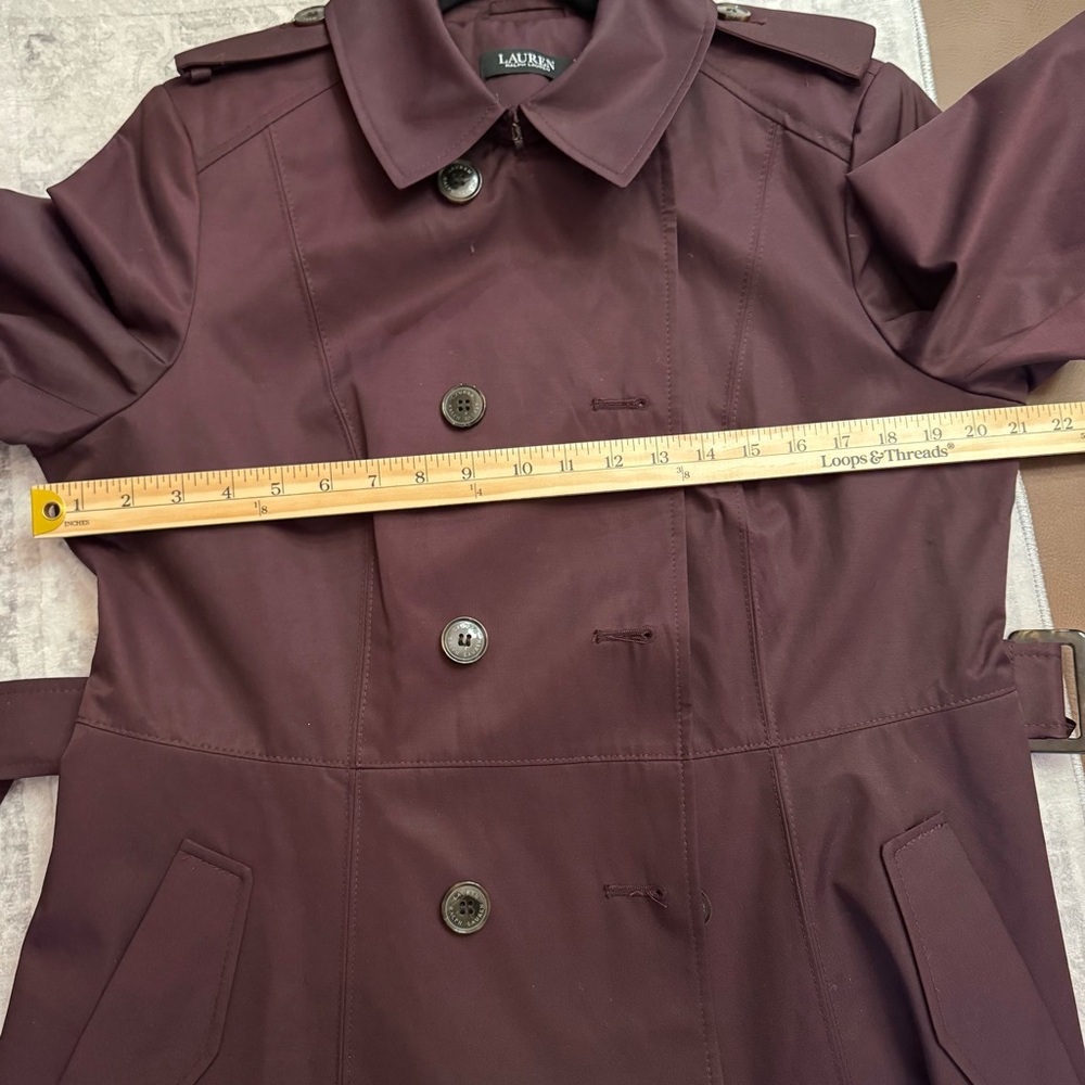 Lauren Ralph Lauren Women's Belted Water-Resistant Trench Coat in Pinot Noir - Picture 11 of 12